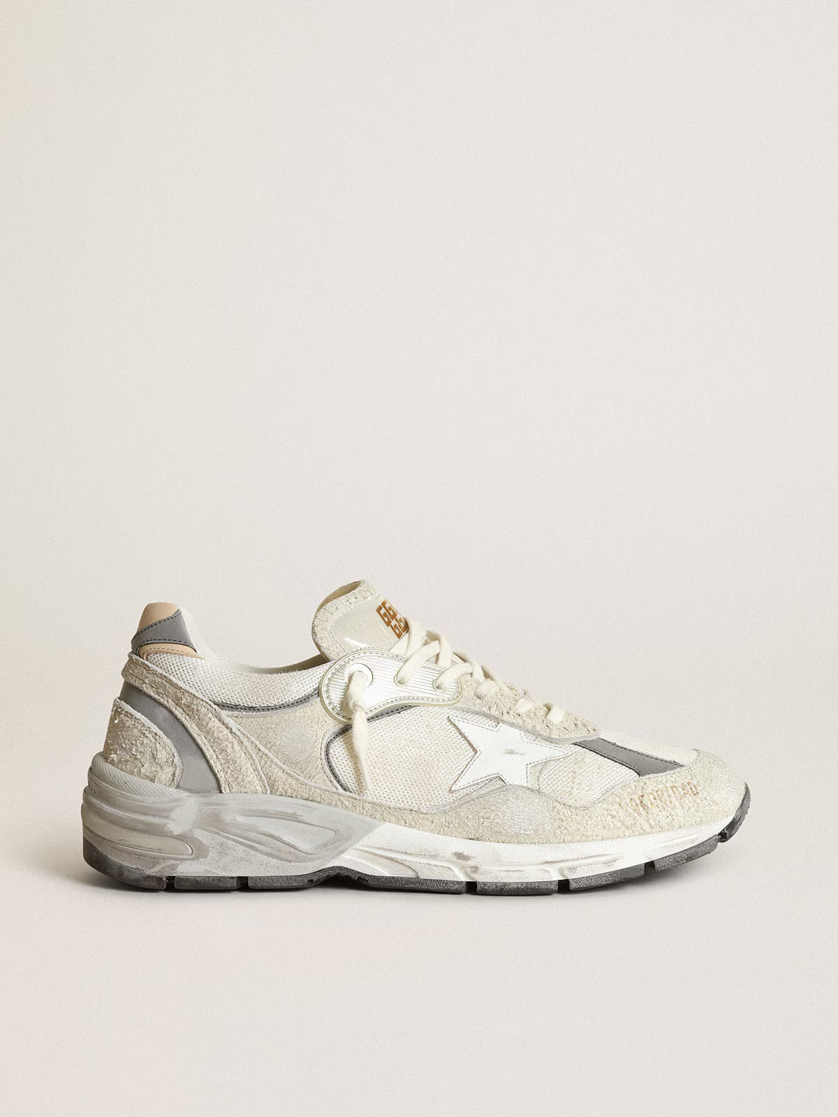 Dad-Star femme en daim blanc et gris avec étoile en cuir blanc