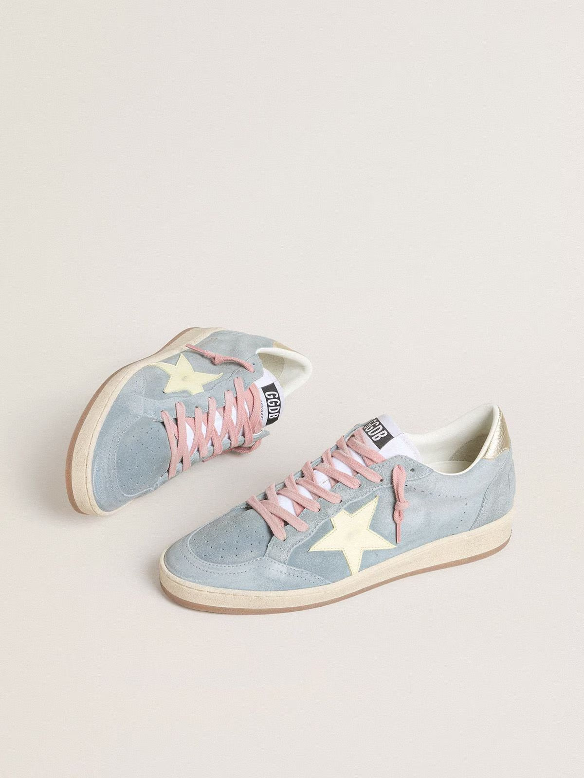 Ball Star pour femme en daim bleu layette avec étoile en cuir couleur crème